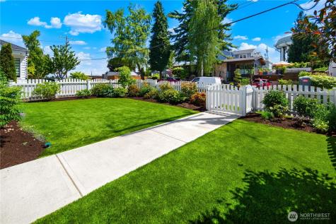 3806 W Bertona Street Seattle WA 98199