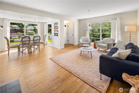 3806 W Bertona Street Seattle WA 98199
