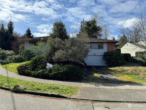 2105 38th Avenue E Seattle WA 98112
