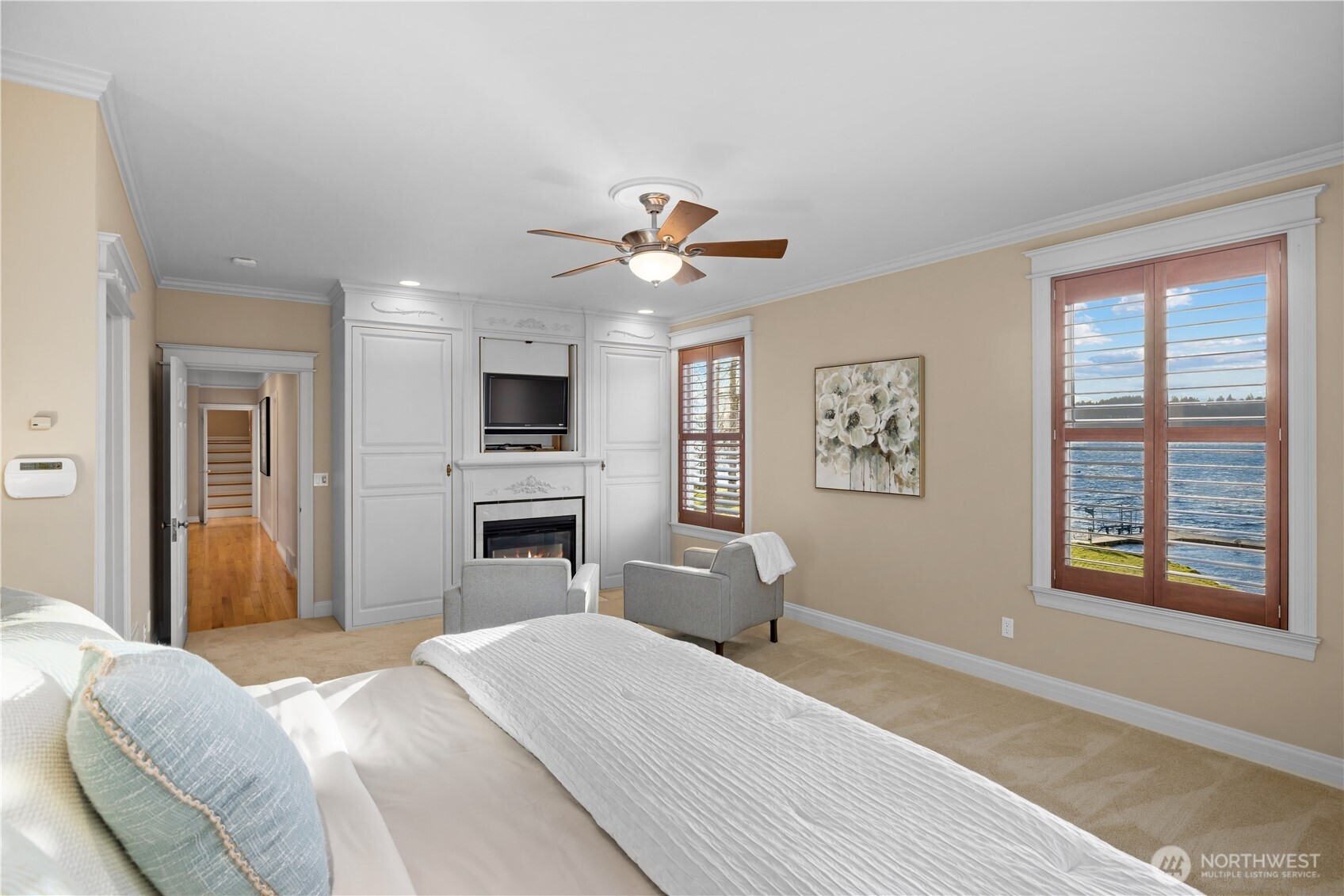 649 E Lake Sammamish Parkway SE Sammamish WA 98074