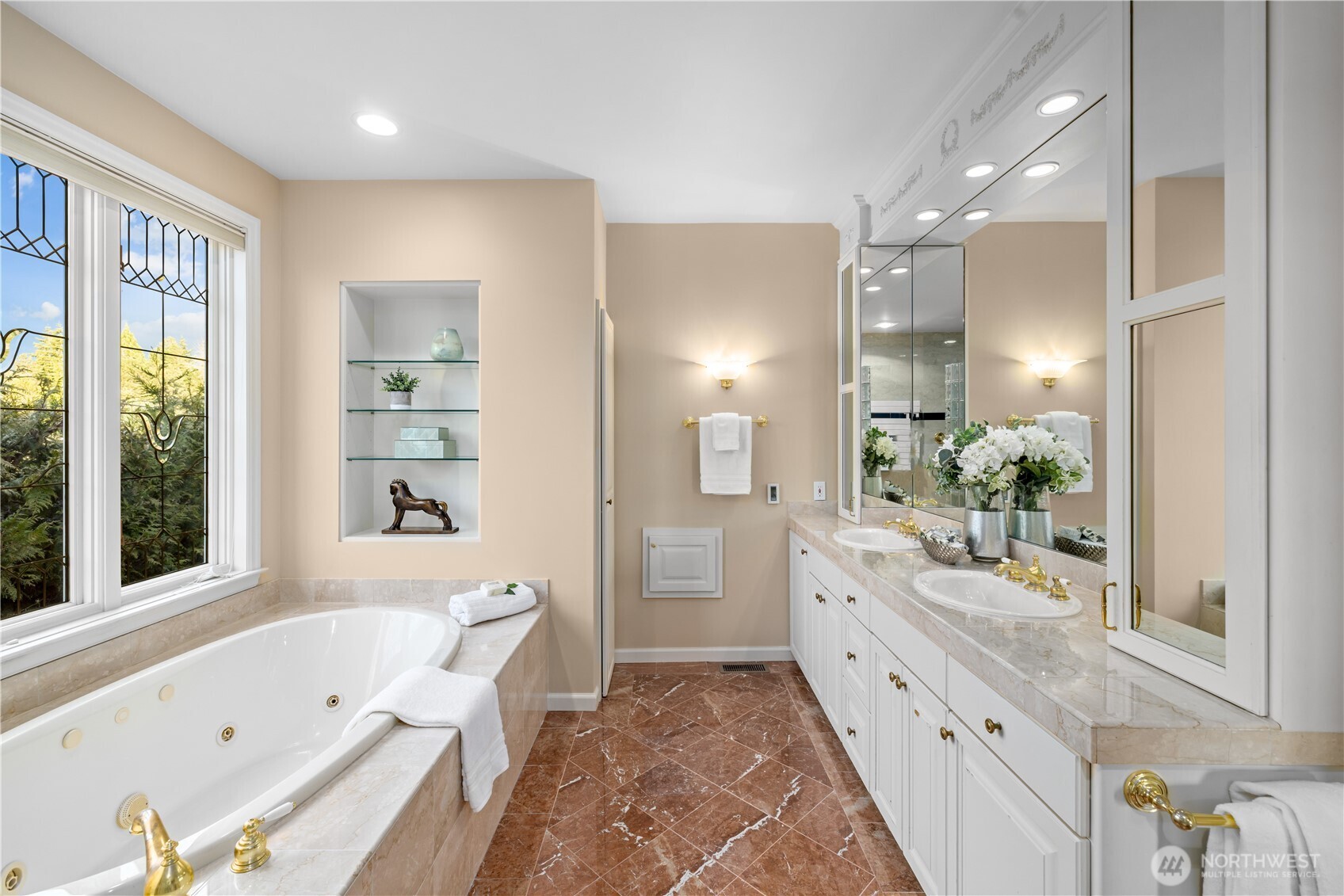 649 E Lake Sammamish Parkway SE Sammamish WA 98074