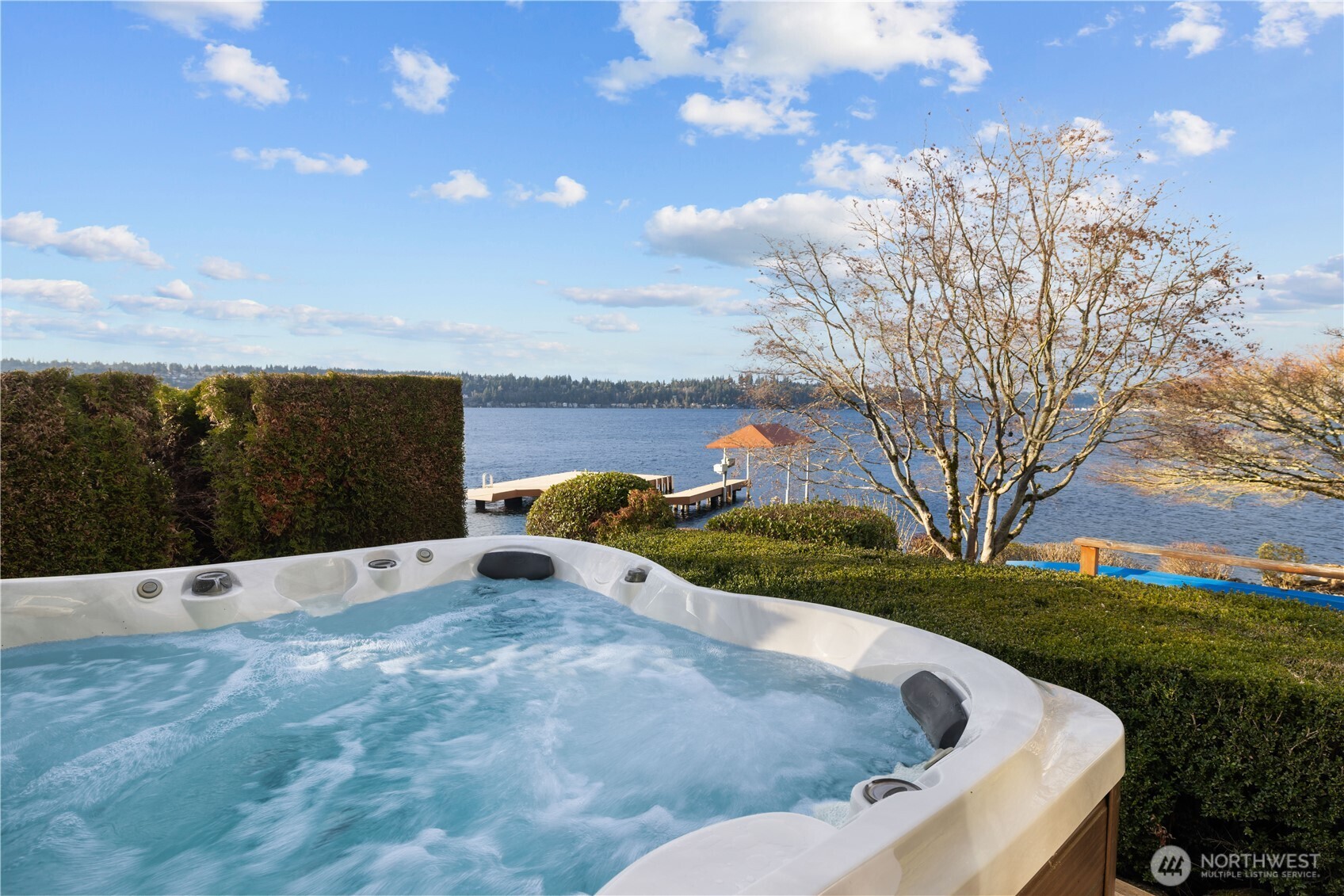 649 E Lake Sammamish Parkway SE Sammamish WA 98074