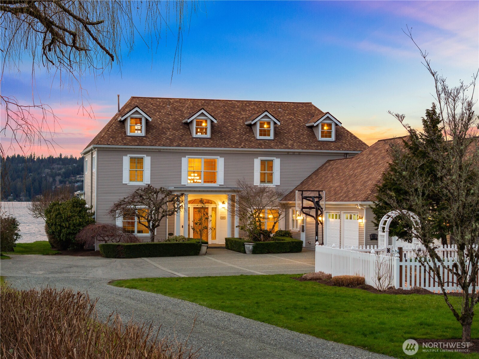 649 E Lake Sammamish Parkway SE Sammamish WA 98074