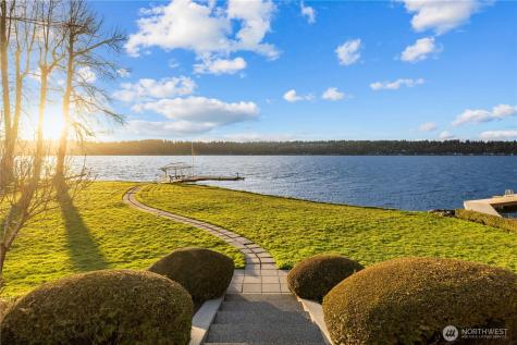 649 E Lake Sammamish Parkway SE Sammamish WA 98074