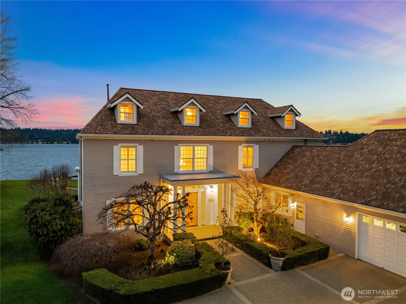 649 E Lake Sammamish Parkway SE Sammamish WA 98074