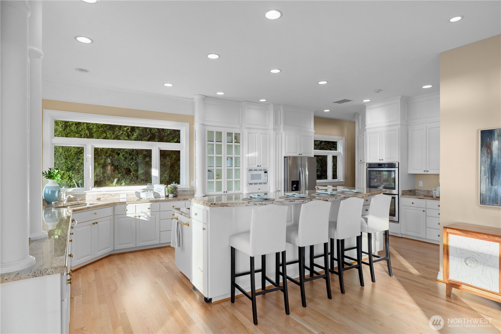 649 E Lake Sammamish Parkway SE Sammamish WA 98074