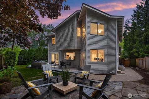 933 6th Place S Kirkland WA 98033