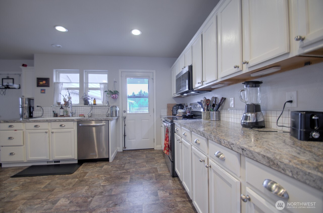 4136 Ingleside Loop SE Lacey WA 98503