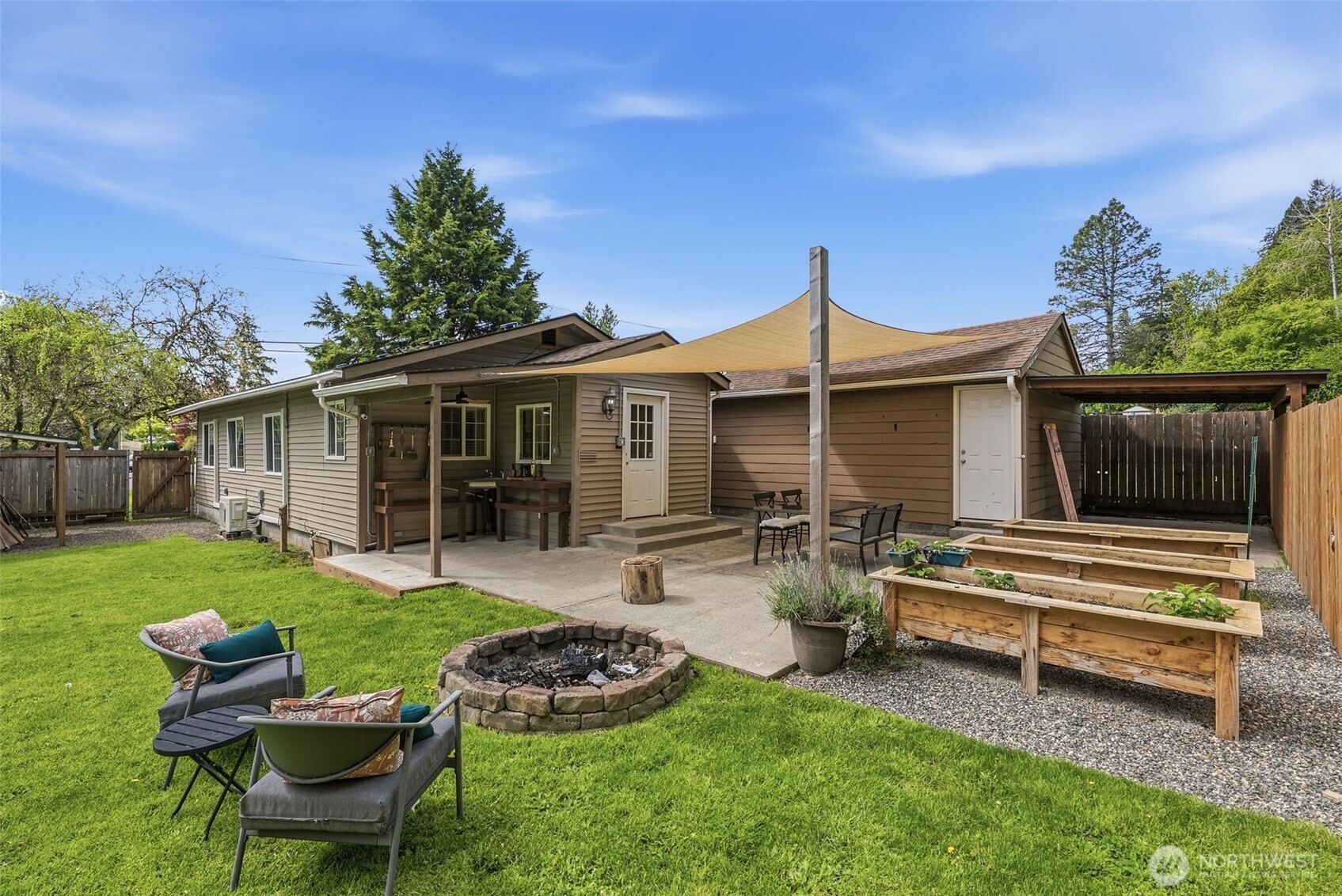 657 NW 10th Avenue Camas WA 98607