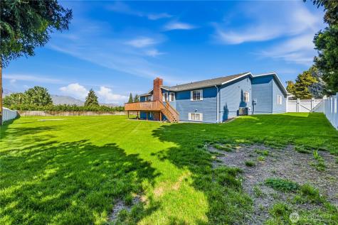 2038 Autumn Drive East Wenatchee WA 98802