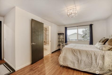 1901 Comet Court Milton WA 98354