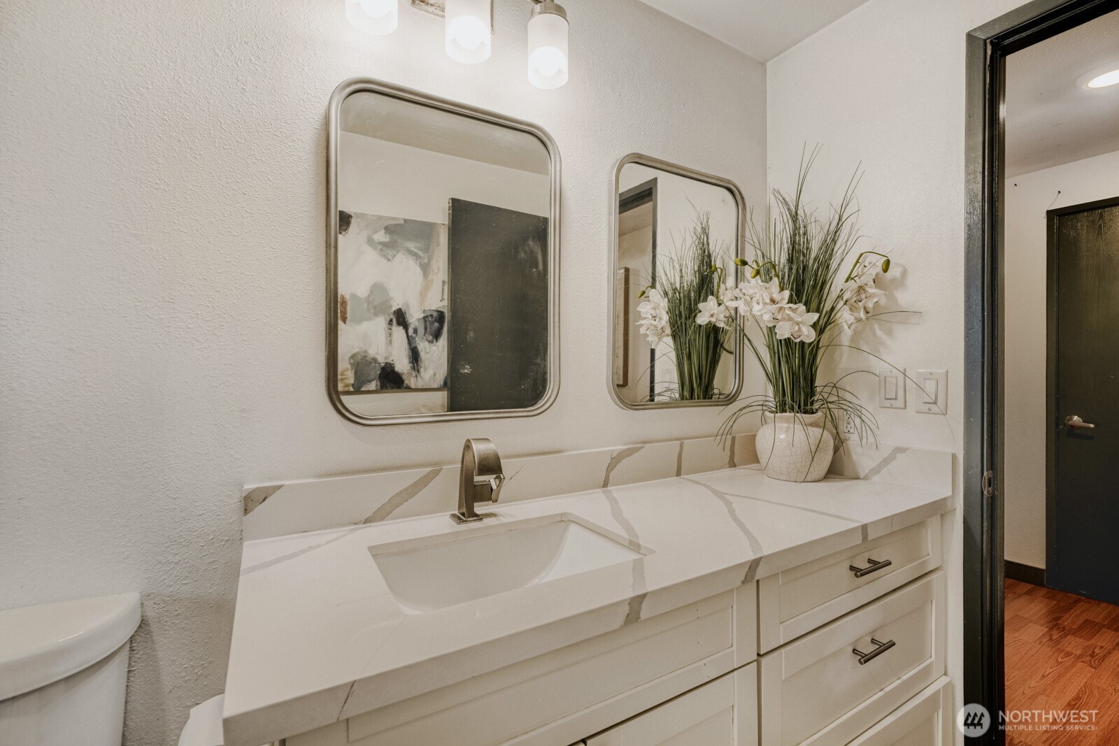 1901 Comet Court Milton WA 98354