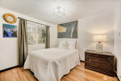 1901 Comet Court Milton WA 98354