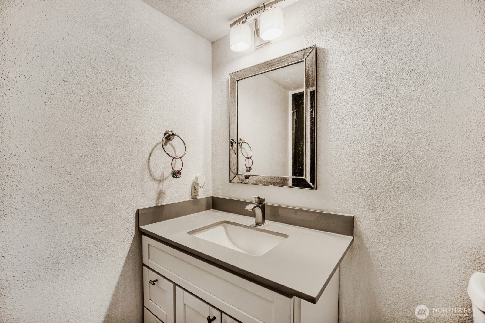 1901 Comet Court Milton WA 98354