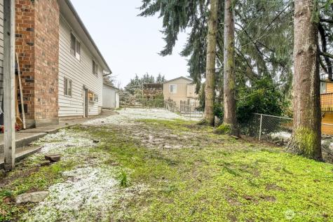 1901 Comet Court Milton WA 98354
