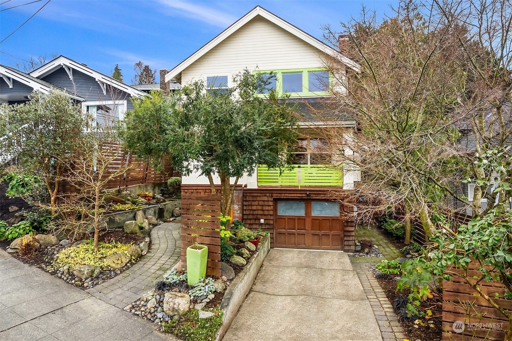 2705 2nd Avenue N Seattle WA 98109
