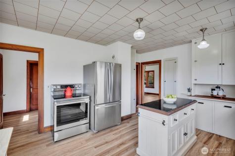 5829 S 2nd Avenue Everett WA 98208