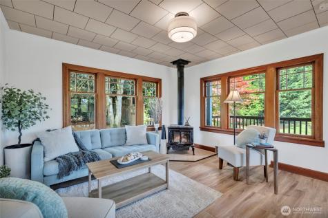 5829 S 2nd Avenue Everett WA 98208