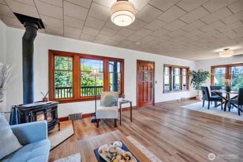 5829 S 2nd Avenue Everett WA 98208