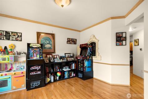836 SW 345th Street Federal Way WA 98023