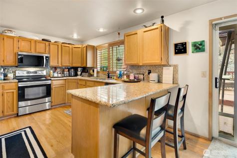 836 SW 345th Street Federal Way WA 98023