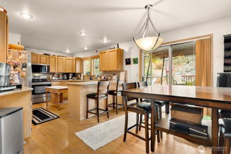 836 SW 345th Street Federal Way WA 98023