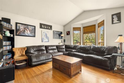 836 SW 345th Street Federal Way WA 98023