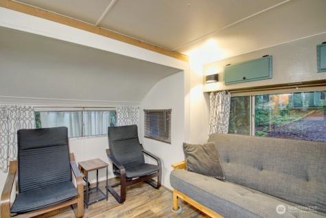78 Goldrush Road Deming WA 98244