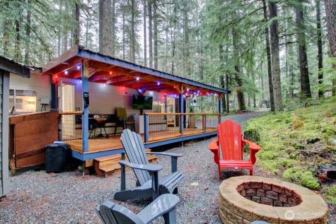 78 Goldrush Road Deming WA 98244