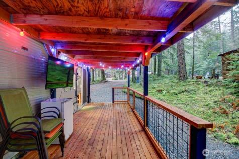 78 Goldrush Road Deming WA 98244
