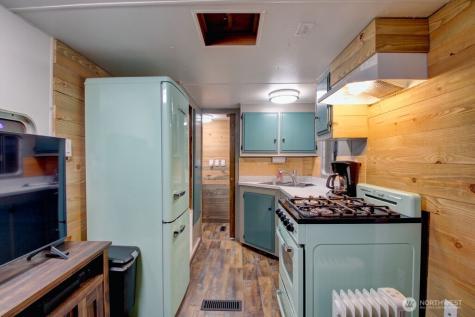 78 Goldrush Road Deming WA 98244