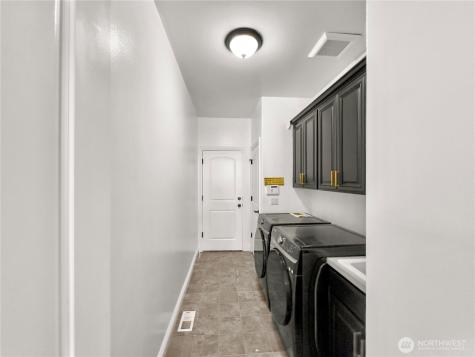 6712 94th Street E Puyallup WA 98371