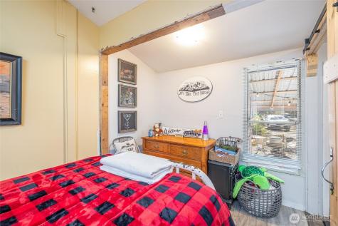 1075 Birch Lane Sumas WA 98295