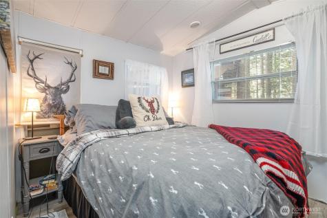 1075 Birch Lane Sumas WA 98295