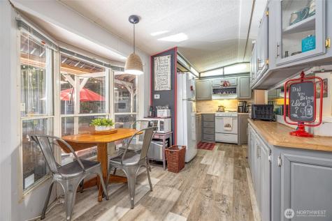 1075 Birch Lane Sumas WA 98295