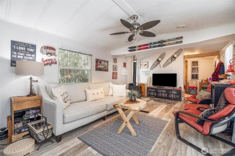 1075 Birch Lane Sumas WA 98295