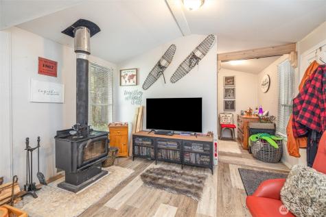 1075 Birch Lane Sumas WA 98295