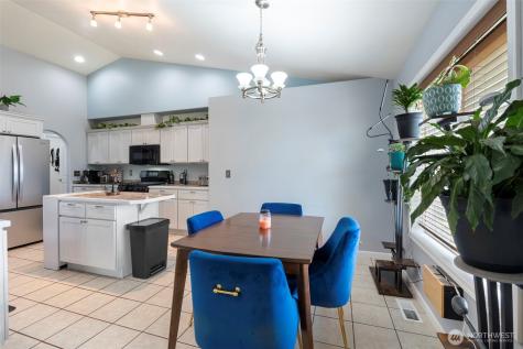 1613 Winterwood Drive Centralia WA 98531