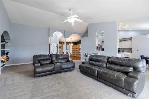 1613 Winterwood Drive Centralia WA 98531