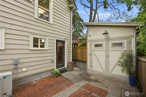 2208 NE 75th Street Seattle WA 98115