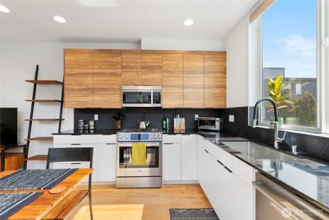 2441 NW 61st Street Seattle WA 98107