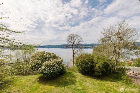 1145 NW Darling Road Bremerton WA 98311