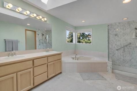 12446 NE 162nd Street Woodinville WA 98072