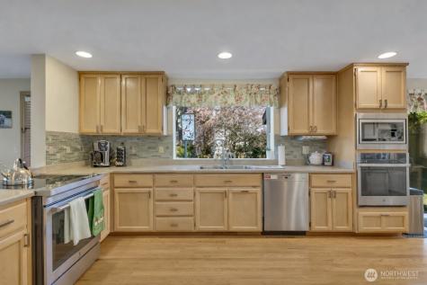 12446 NE 162nd Street Woodinville WA 98072