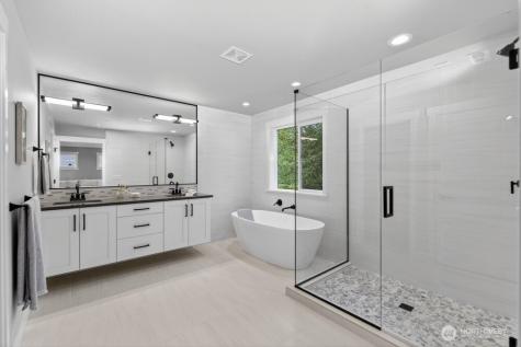 15008 75th Avenue NE Kenmore WA 98028