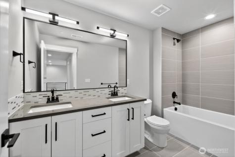 15008 75th Avenue NE Kenmore WA 98028
