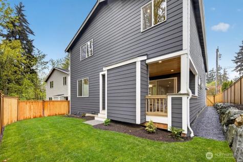 15008 75th Avenue NE Kenmore WA 98028
