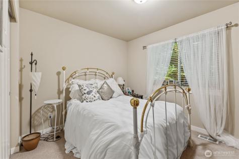 3611 232nd Street SE Bothell WA 98021