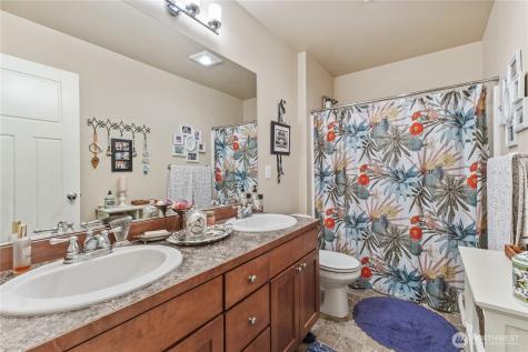 3611 232nd Street SE Bothell WA 98021