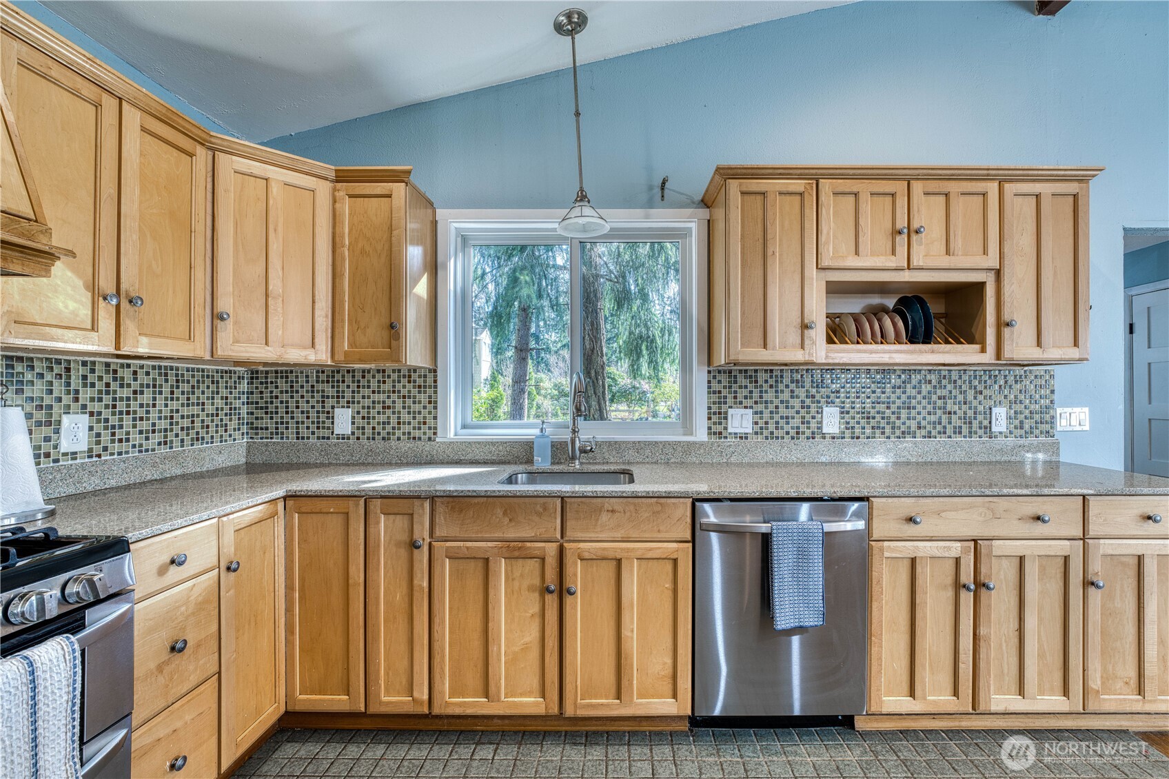 2735 Marine Drive Bremerton WA 98312